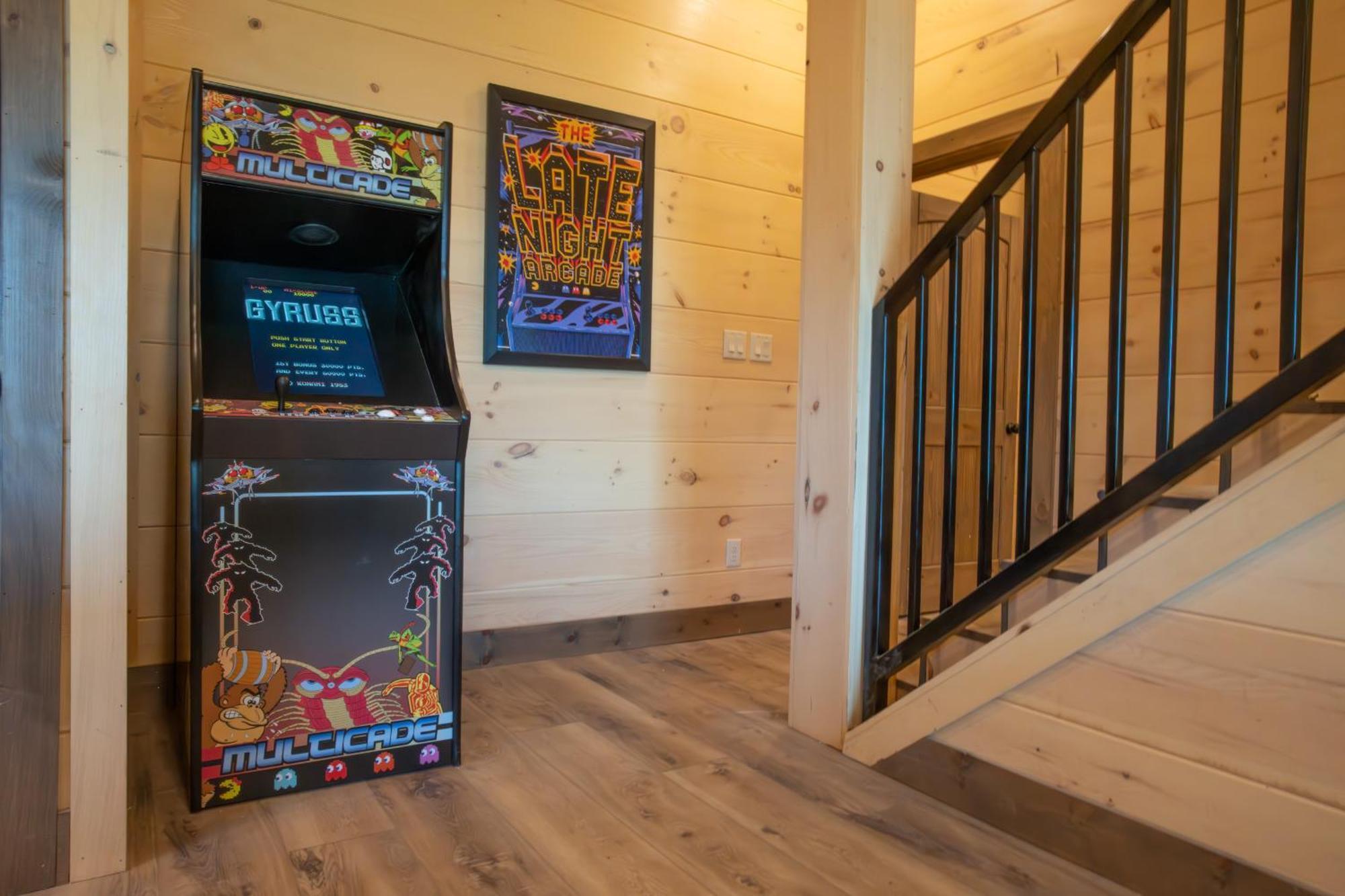 Luxury 12-Bedroom Cabin With Indoor Pool, Hot Tub & Movie Theater, Sleeps 36 Sevierville Exterior photo